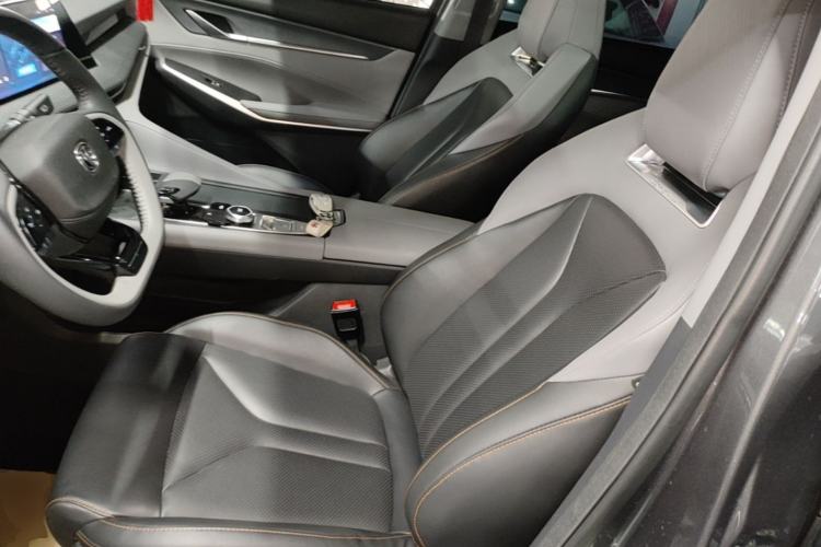 Used CHANGAN CS75 PLUS 2022 2nd Generation 1.5T Automatic Luxury Edition Left Front Seat