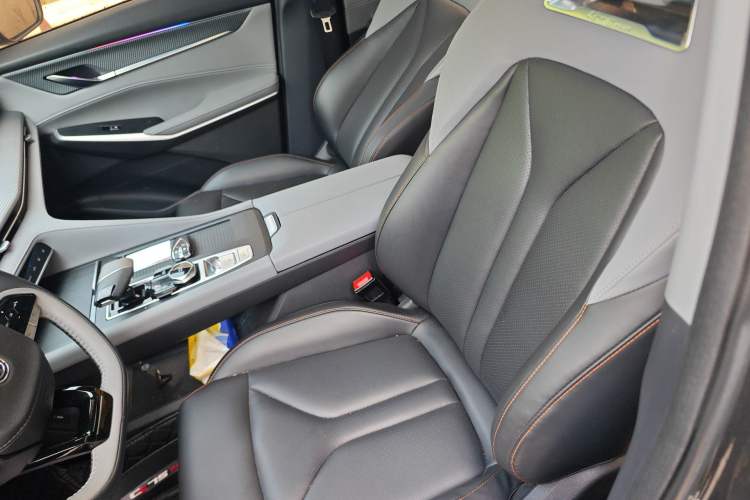 Used CHANGAN CS75 PLUS 2022 2nd Generation 1.5T Automatic Pilot Version Left Front Seat