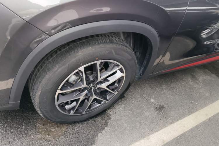 Used CHANGAN CS75 PLUS 2022 2nd Generation 1.5T Automatic Luxury Version Left Front Wheel Hub