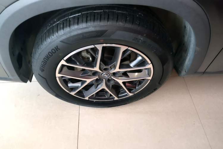 Used CHANGAN CS75 PLUS 2022 2nd Generation 1.5T Automatic Prestige Version Left Front Wheel Hub