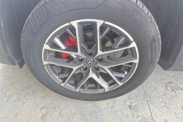 Used CHANGAN CS75 PLUS 2022 2nd Generation 1.5T Automatic Prestige Version Left Front Wheel Hub
