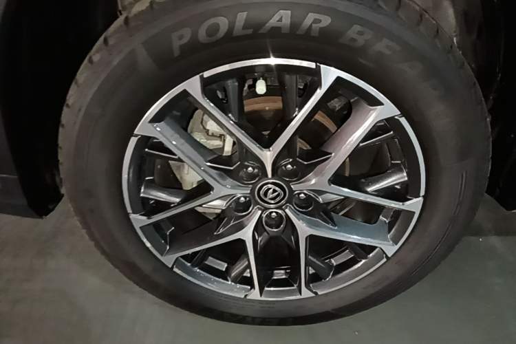 Used CHANGAN CS75 PLUS 2022 Classic Edition 1.5T Automatic Pioneer Model Left Front Wheel Hub