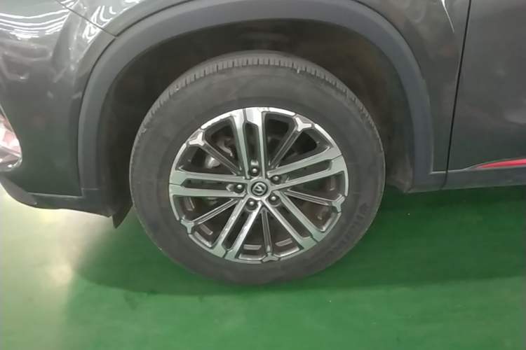 Used CHANGAN CS75 PLUS 2022 1.5T Automatic Prestige Model Left Front Wheel Hub