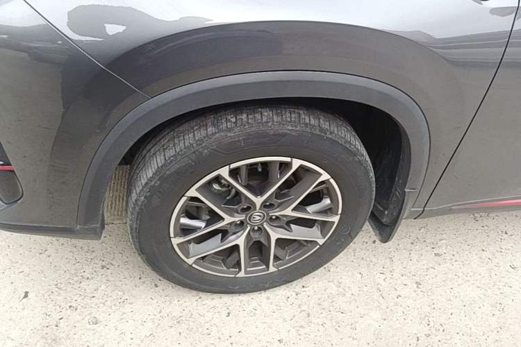 Used CHANGAN CS75 PLUS 2022 2nd Generation 1.5T Automatic Prestige Version Left Front Wheel Hub