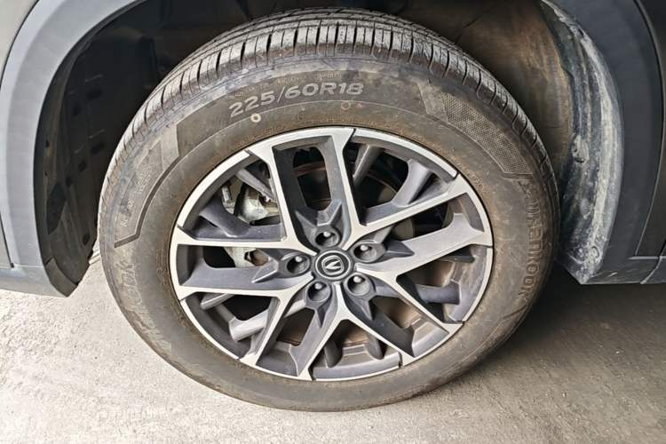 Used CHANGAN CS75 PLUS 2022 2nd Generation 1.5T Automatic Prestige Version Left Front Wheel Hub