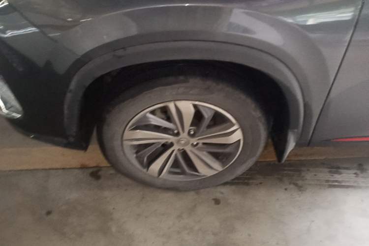 Used CHANGAN CS75 PLUS 2022 1.5T Automatic Luxury Model Left Front Wheel Hub