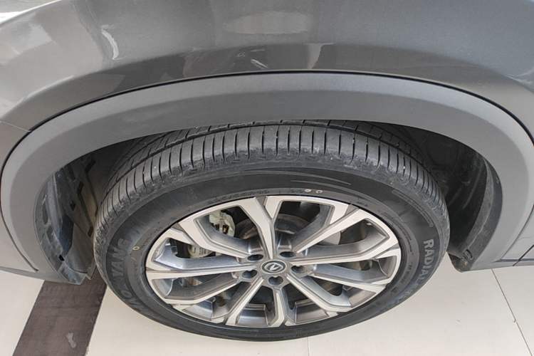 Used CHANGAN CS75 PLUS 2022 2.0T Automatic Pilot Version Left Front Wheel Hub