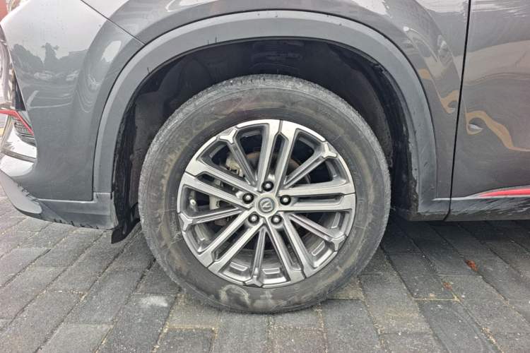 Used CHANGAN CS75 PLUS 2022 1.5T Automatic Luxury Model Left Front Wheel Hub