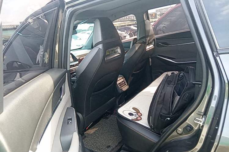Used CHANGAN CS75 PLUS 2022 2nd Generation 1.5T Automatic Luxury Edition Left Rear Seat