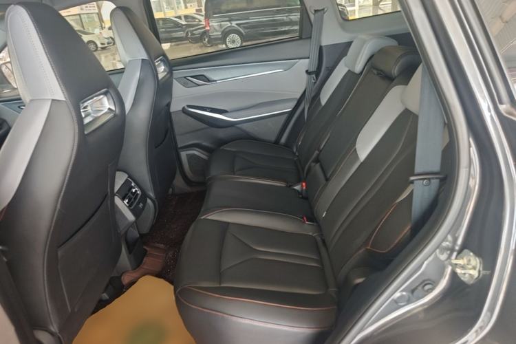 Used CHANGAN CS75 PLUS 2022 Second-Generation 2.0T Automatic Prestige Model Left Rear Seat