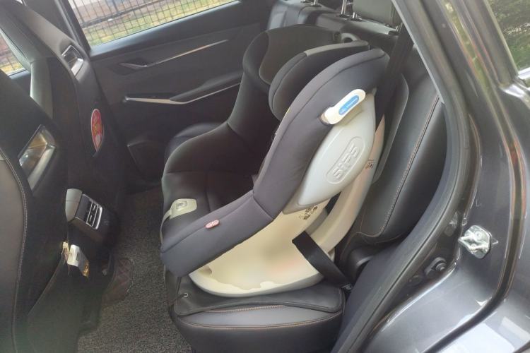 Used CHANGAN CS75 PLUS 2022 2nd Generation 1.5T Automatic Pilot Version Left Rear Seat