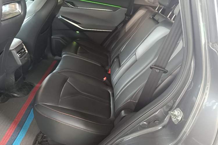 Used CHANGAN CS75 PLUS 2022 Second-Generation 2.0T Automatic Prestige Model Left Rear Seat