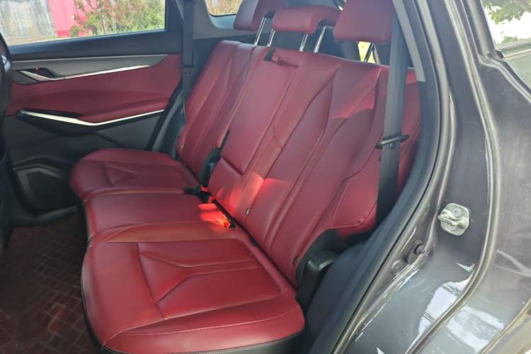 Used CHANGAN CS75 PLUS 2022 2nd Generation 1.5T Automatic Prestige Version Left Rear Seat
