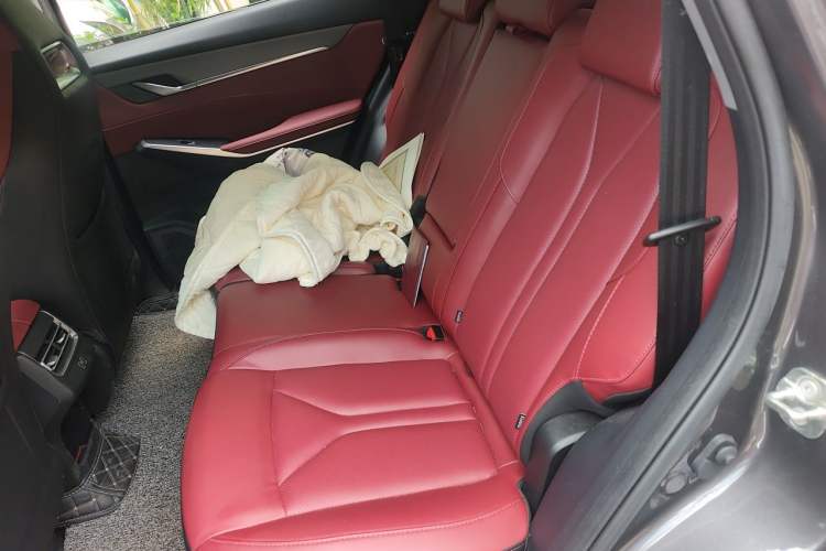 Used CHANGAN CS75 PLUS 2022 2nd Generation 1.5T Automatic Prestige Version Left Rear Seat