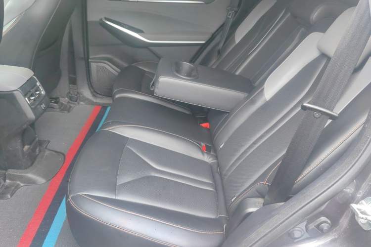 Used CHANGAN CS75 PLUS 2022 2nd Generation 1.5T Automatic Prestige Version Left Rear Seat