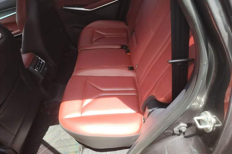 Used CHANGAN CS75 PLUS 2022 Second-Generation 2.0T Automatic Prestige Model Left Rear Seat
