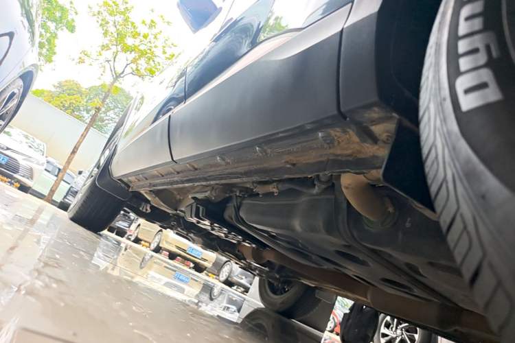 Used CHANGAN CS75 PLUS 2022 1.5T Automatic Luxury Model Left Side Sill