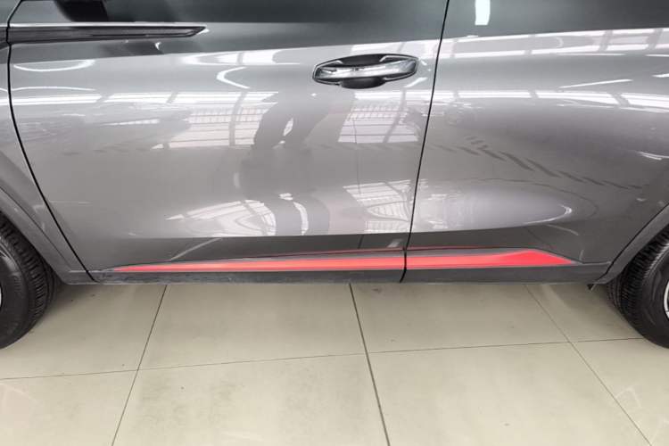 Used CHANGAN CS75 PLUS 2022 Classic Edition 1.5T Automatic Pioneer Model Left Side Sill