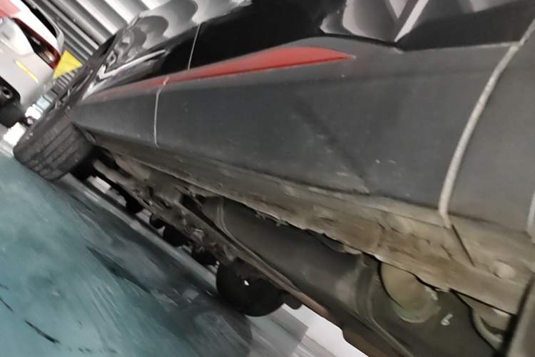 Used CHANGAN CS75 PLUS 2022 2nd Generation 1.5T Automatic Pilot Version Left Side Sill