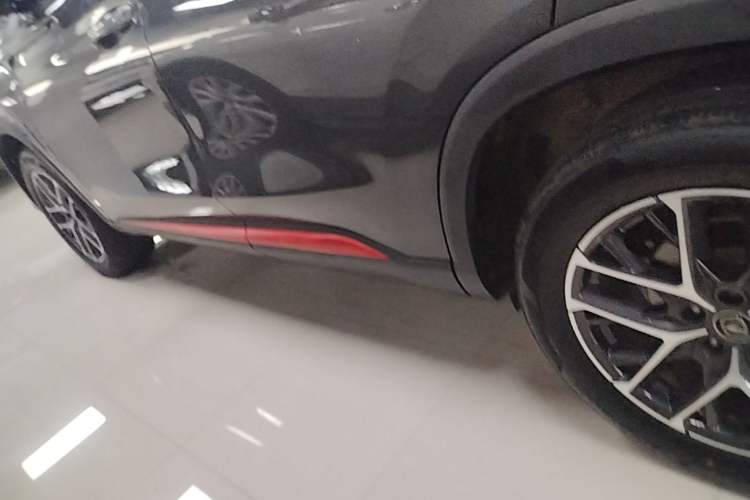 Used CHANGAN CS75 PLUS 2022 2nd Generation 1.5T Automatic Prestige Version Left Side Sill