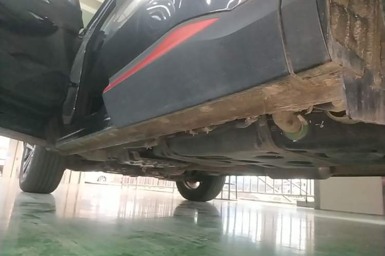 Used CHANGAN CS75 PLUS 2022 1.5T Automatic Prestige Model Left Side Sill