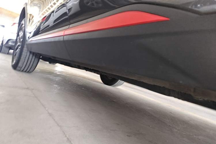 Used CHANGAN CS75 PLUS 2022 2nd Generation 1.5T Automatic Luxury Version Left Side Sill