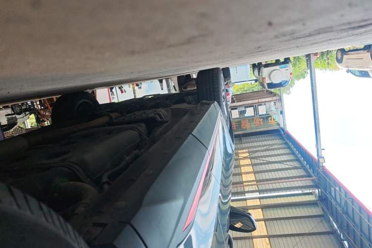 Used CHANGAN CS75 PLUS 2022 2nd Generation 1.5T Automatic Pilot Version Left Side Sill