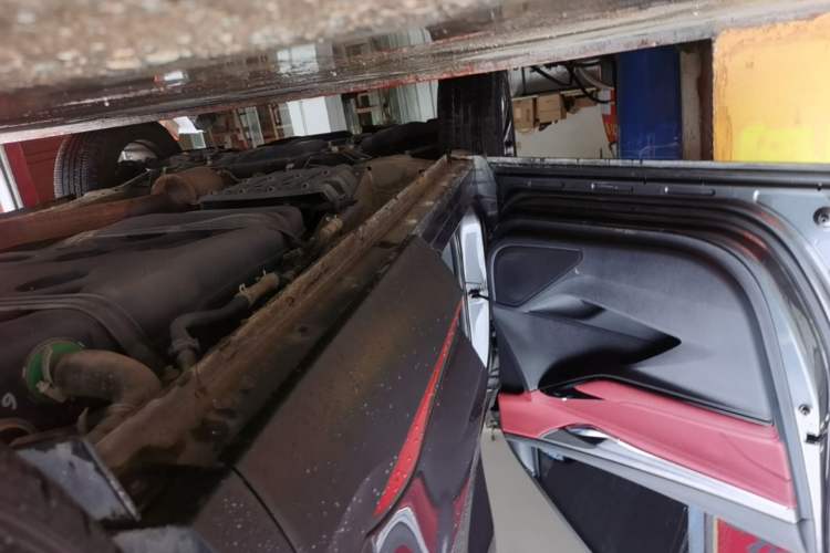 Used CHANGAN CS75 PLUS 2022 2.0T Automatic Pilot Version Left Side Sill
