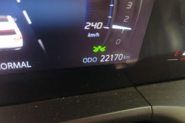 Used CHANGAN CS75 PLUS 2022 1.5T Automatic Luxury Model Odometer Close Up