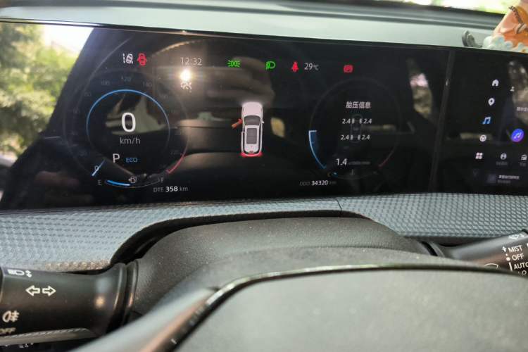Used CHANGAN CS75 PLUS 2022 2nd Generation 1.5T Automatic Prestige Version Odometer Close Up