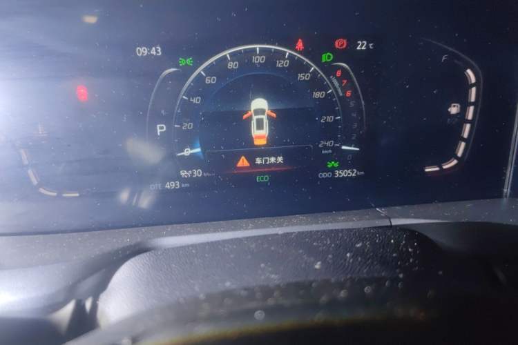 Used CHANGAN CS75 PLUS 2022 2.0T Automatic Pilot Version Odometer Close Up
