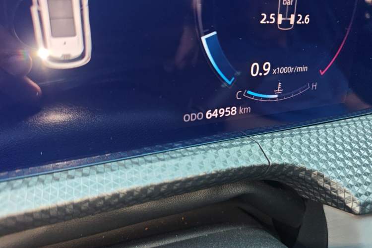 Used CHANGAN CS75 PLUS 2022 Second-Generation 2.0T Automatic Prestige Model Odometer Close Up