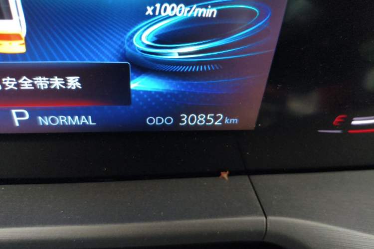 Used CHANGAN CS75 PLUS 2022 Classic Edition 1.5T Automatic Pioneer Model Odometer Close Up
