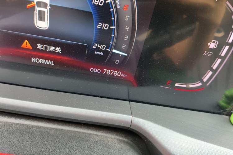 Used CHANGAN CS75 PLUS 2022 1.5T Automatic Luxury Model Odometer Close Up