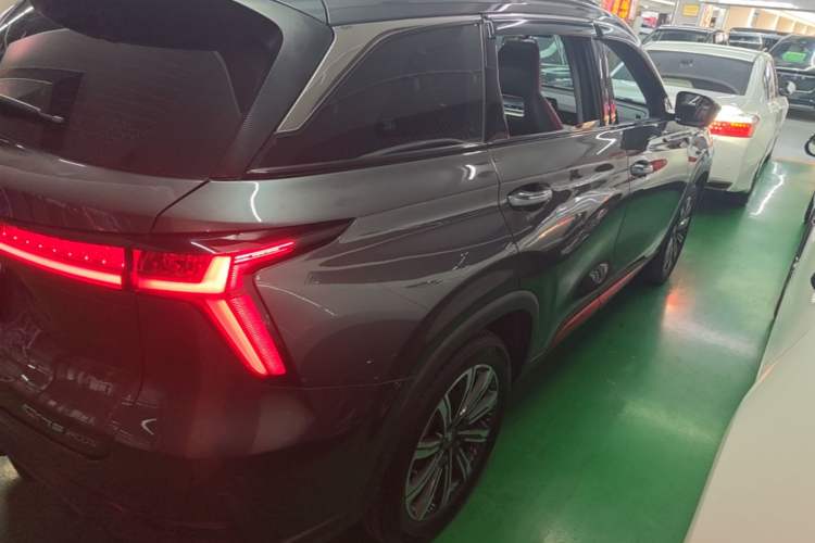 Used CHANGAN CS75 PLUS 2022 Second-Generation 2.0T Automatic Prestige Model Rear Right 45 Deg