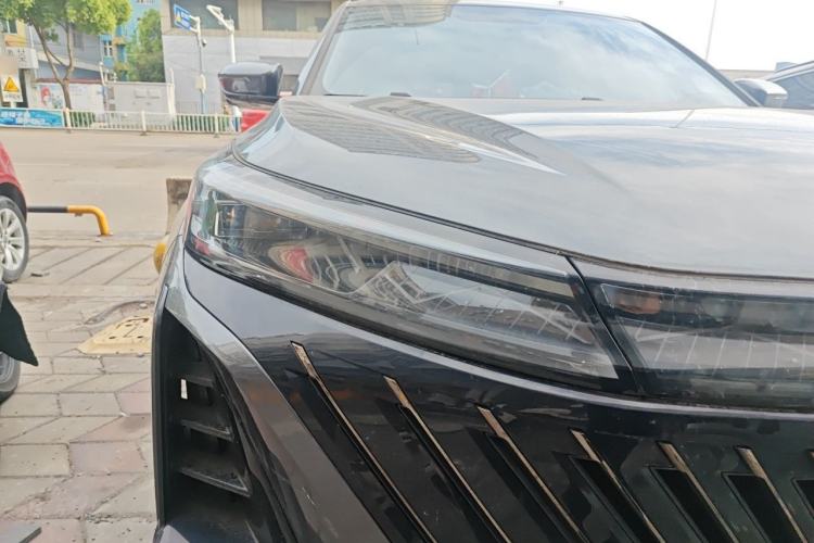 Used CHANGAN CS75 PLUS 2022 2nd Generation 1.5T Automatic Prestige Version Right Front Headlight