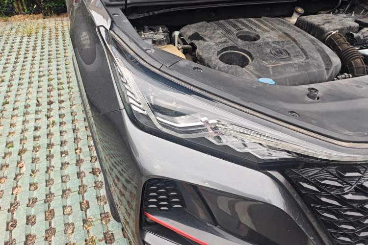 Used CHANGAN CS75 PLUS 2022 1.5T Automatic Prestige Model Right Front Headlight