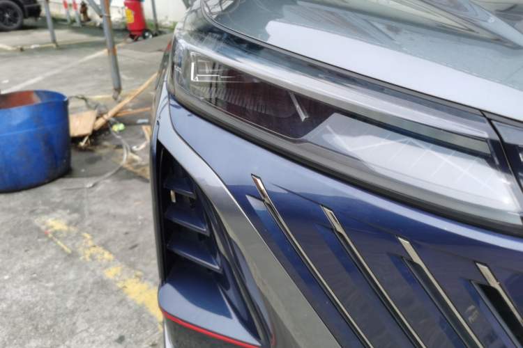 Used CHANGAN CS75 PLUS 2022 2nd Generation 1.5T Automatic Prestige Version Right Front Headlight