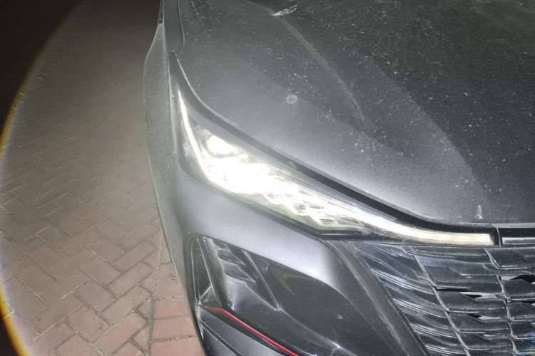 Used CHANGAN CS75 PLUS 2022 Classic Edition 1.5T Automatic Pioneer Model Right Front Headlight