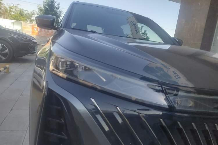 Used CHANGAN CS75 PLUS 2022 2nd Generation 1.5T Automatic Prestige Version Right Front Headlight