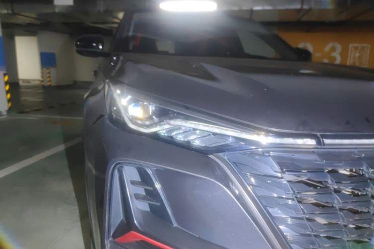 Used CHANGAN CS75 PLUS 2022 2.0T Automatic Pilot Version Right Front Headlight