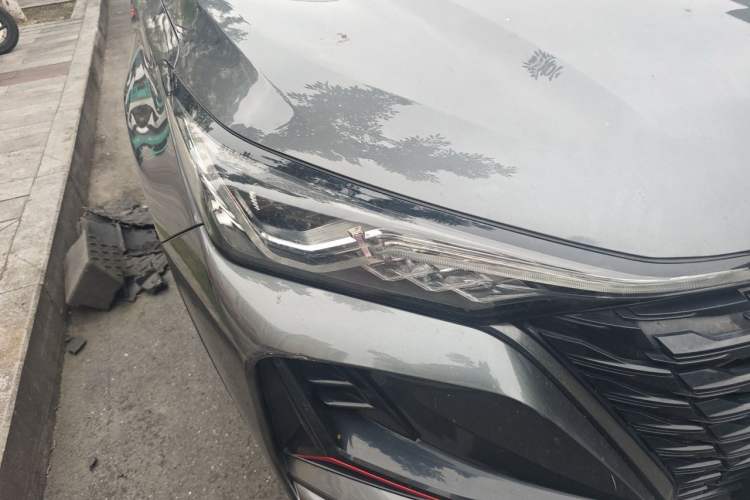 Used CHANGAN CS75 PLUS 2022 2.0T Automatic Flagship Edition Right Front Headlight