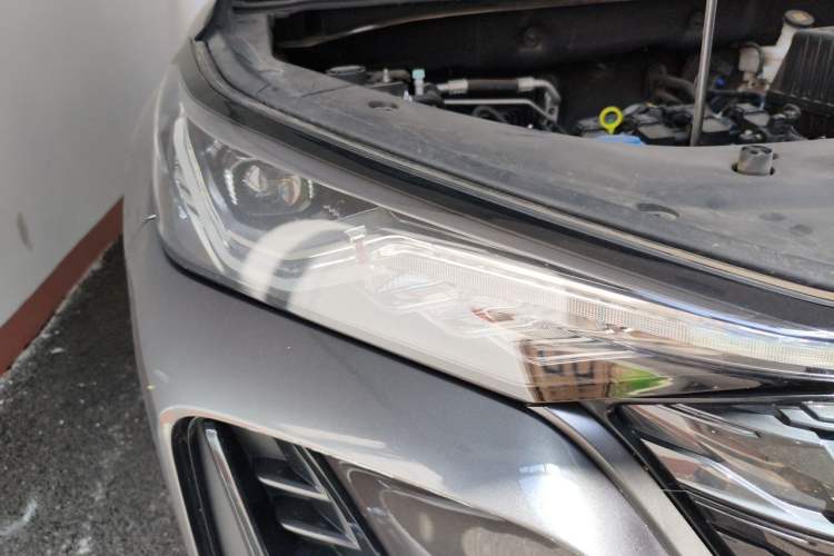 Used CHANGAN CS75 PLUS 2022 Classic Edition 1.5T Automatic Pioneer Model Right Front Headlight