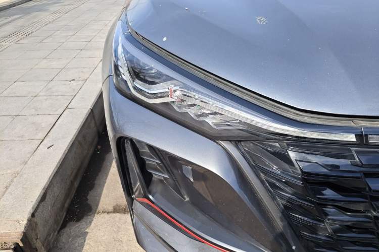 Used CHANGAN CS75 PLUS 2022 1.5T Automatic Luxury Model Right Front Headlight