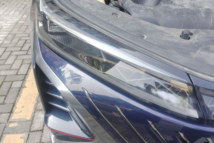 Used CHANGAN CS75 PLUS 2022 2.0T Automatic Flagship Edition Right Front Headlight