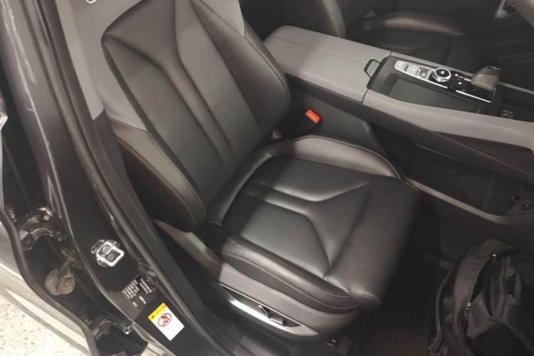 Used CHANGAN CS75 PLUS 2022 2nd Generation 1.5T Automatic Prestige Version Right Front Seat