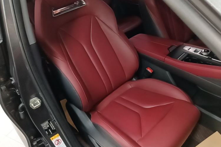 Used CHANGAN CS75 PLUS 2022 2nd Generation 1.5T Automatic Prestige Version Right Front Seat
