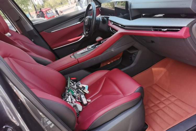 Used CHANGAN CS75 PLUS 2022 2nd Generation 1.5T Automatic Luxury Version Right Front Seat