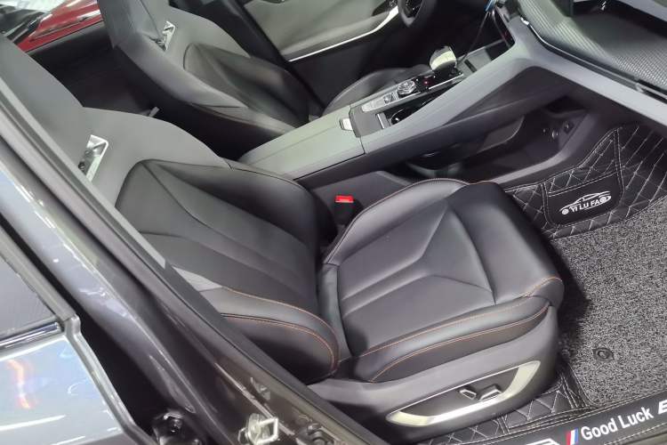 Used CHANGAN CS75 PLUS 2022 2nd Generation 1.5T Automatic Prestige Version Right Front Seat