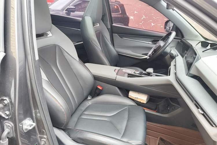 Used CHANGAN CS75 PLUS 2022 2nd Generation 1.5T Automatic Prestige Version Right Front Seat